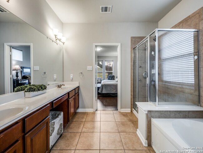 Building Photo - 25427 Bunker Dr