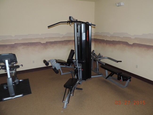 Building Photo - NW 1st floor condo