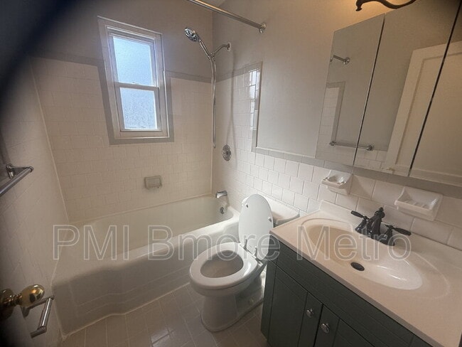 Building Photo - 602 Dale Ave