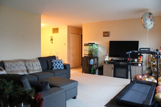 Building Photo - 247 Nantucket Harbor