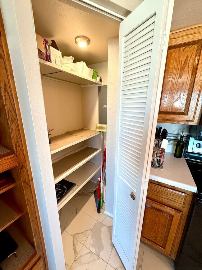 Building Photo - Beautiful Furnished 2 Bed / 2 Bath Condo in Laguna Nueva – Colorado River Living! 1-3 Month Term