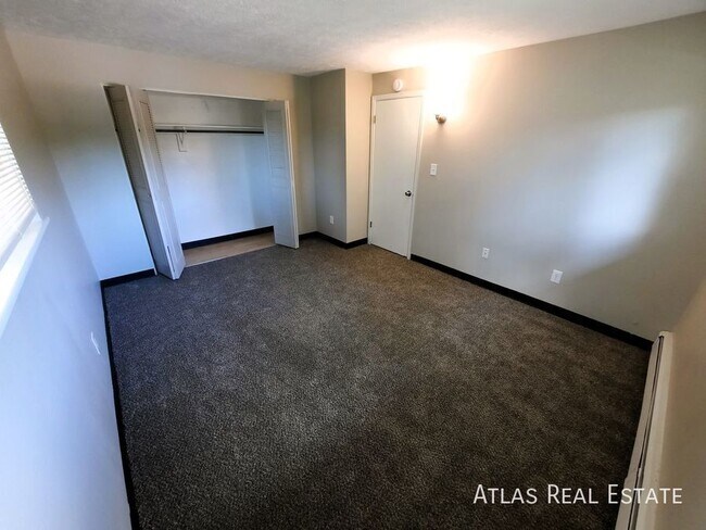 Building Photo - 12111 W Nevada Dr