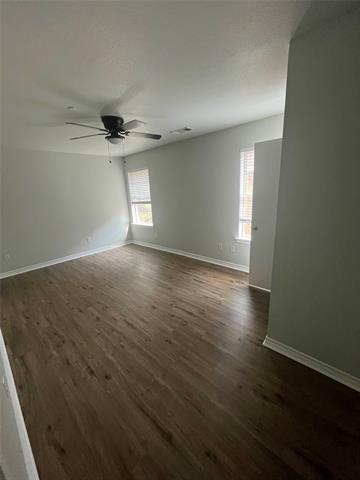 Building Photo - 403 E R Ellis Ave