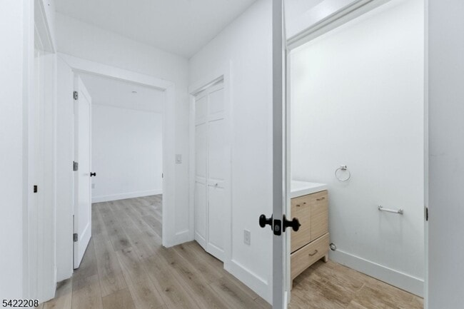 Building Photo - 95 Shepherds Ln