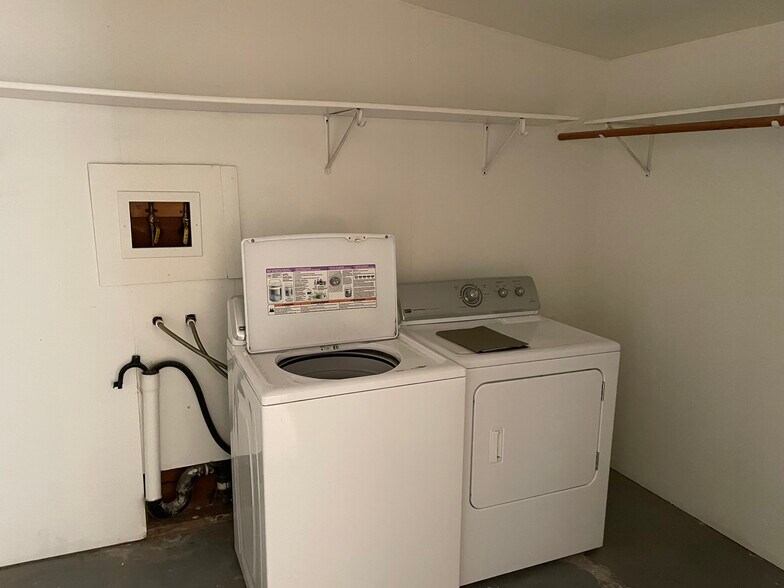 Laundry includes washer & dryer - 11044 W Sun City Blvd