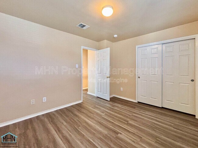 Building Photo - 6507 Dancing Ct