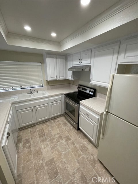 Building Photo - 1833 Caddington Dr