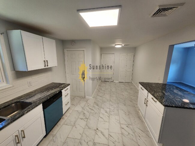 Building Photo - !!!WOW!!! Single Family home near Fort Eustis