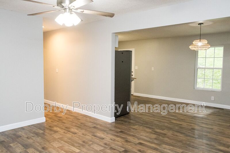 Building Photo - 3629 Thrushwood Dr