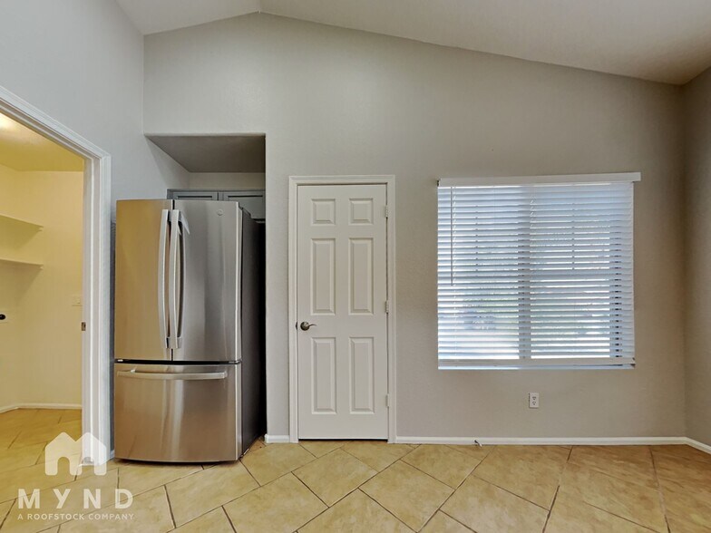 Building Photo - 40167 N Costa Del Sol Dr