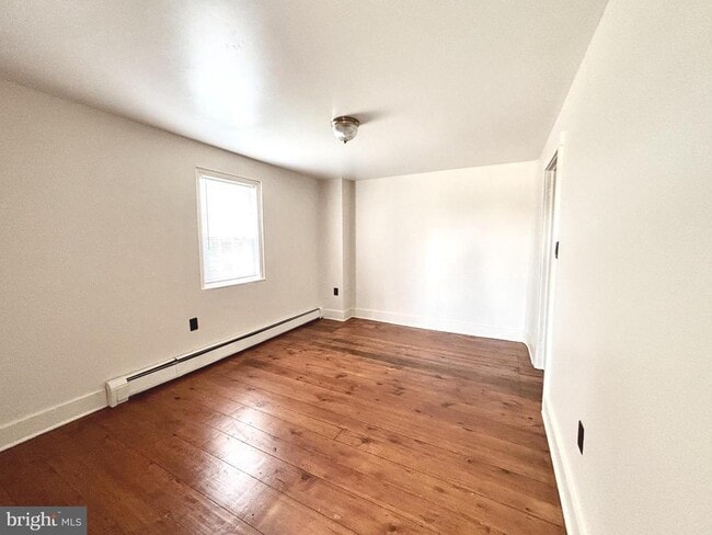 Building Photo - 970 Disston View Dr