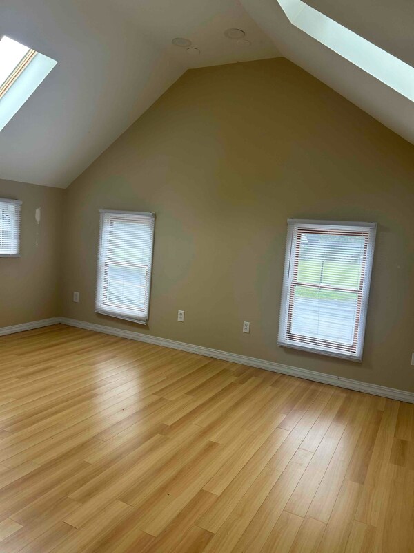 Building Photo - 5639 Pittsford Palmyra Rd