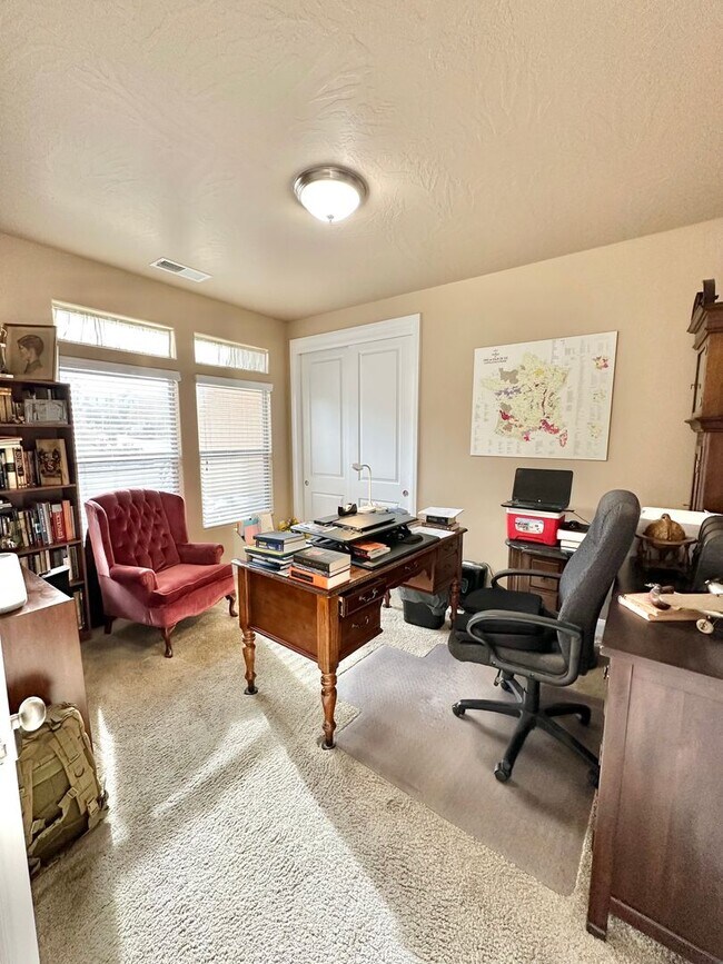 Building Photo - Short term lease! Beautiful Furnished St. George Home!!