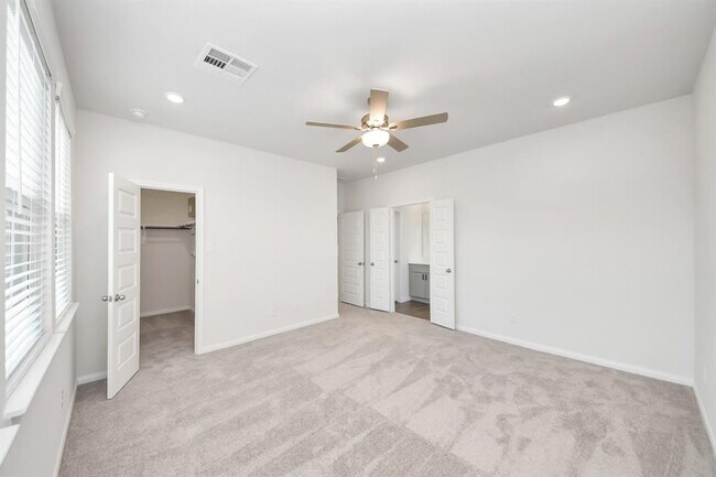 Building Photo - 8006 Cypress Poplar Ct