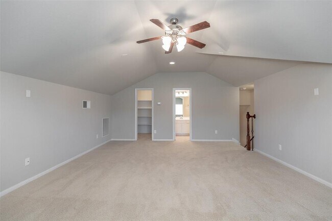 Building Photo - 314 Trillium Dr