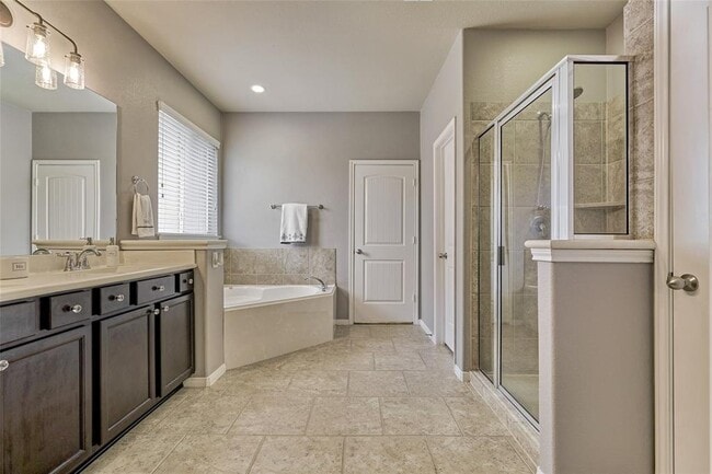 Building Photo - 106 Deer Crossing Ct