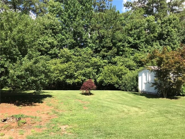 Building Photo - 2017 Grove Park Ct