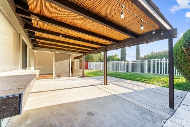 Building Photo - 26556 Ave Deseo
