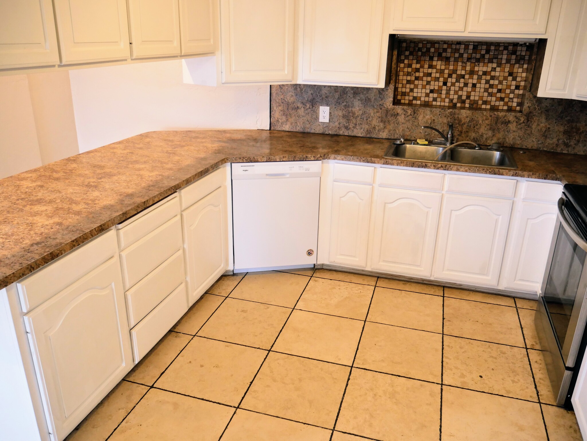 Kitchen - 3761 w 7800 S