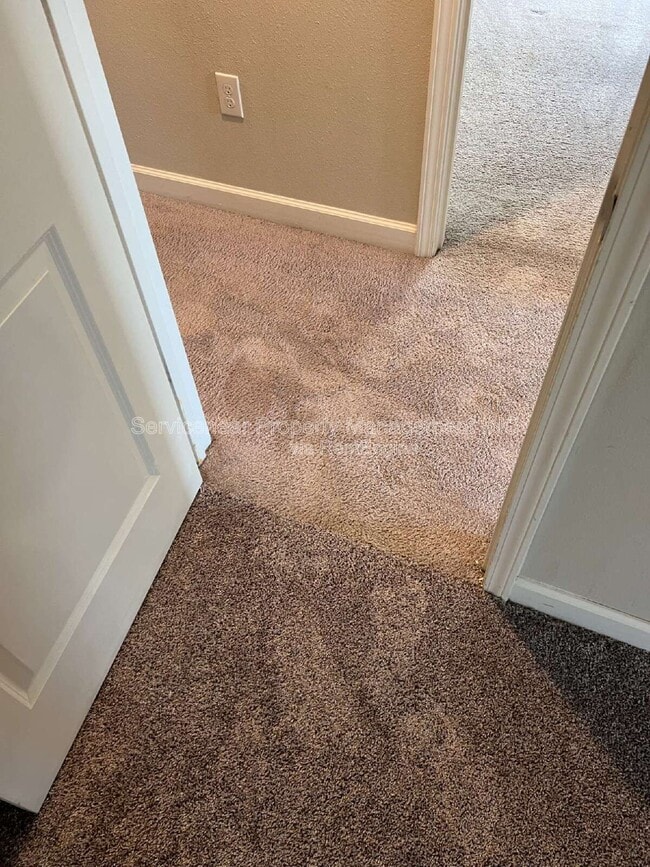 Building Photo - 939 Terra Vista St