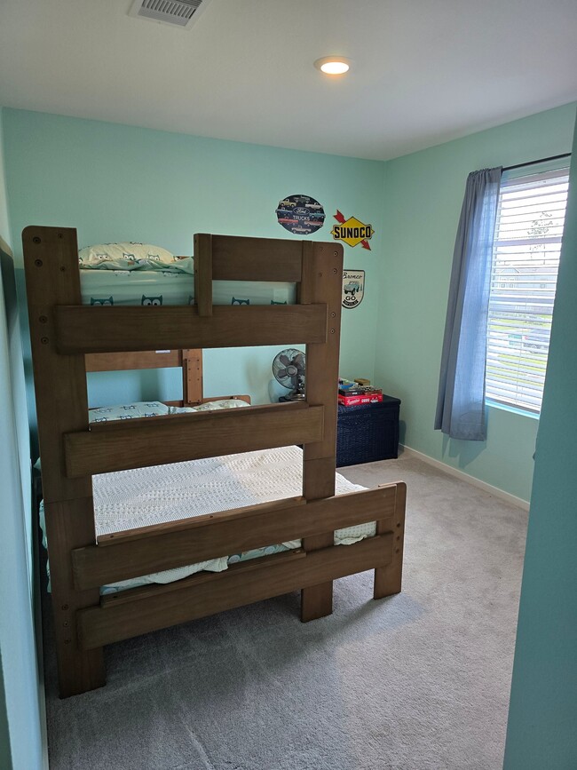 Building Photo - 21519 Carosella Dr