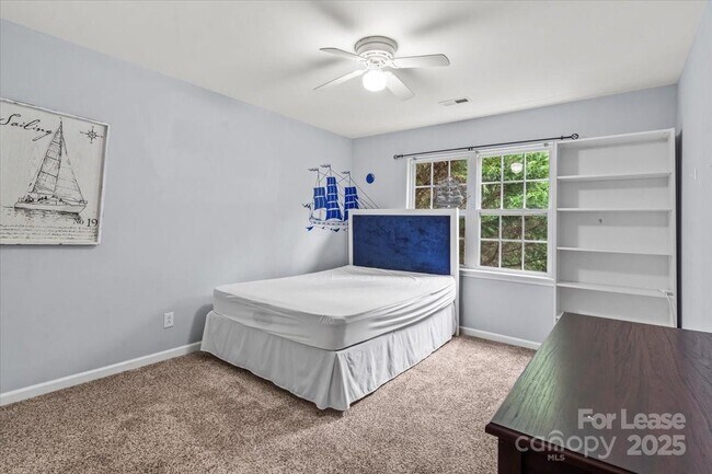 Building Photo - 9920 Eden Hall Ct