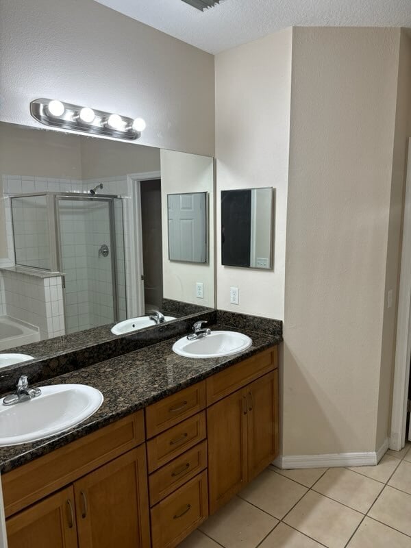 Building Photo - 7522 39th Pl N