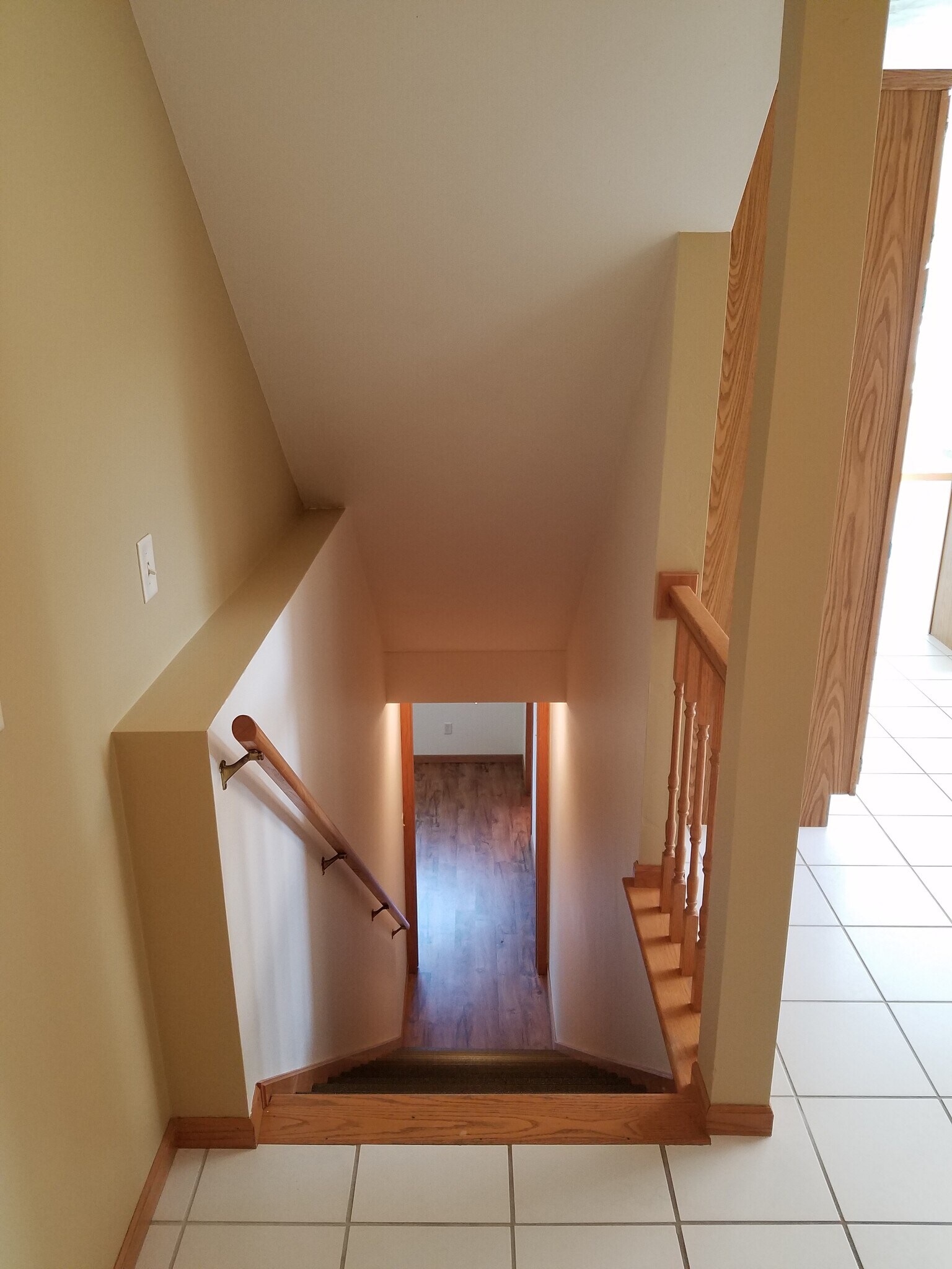 Building Photo - 3290 Windland Dr