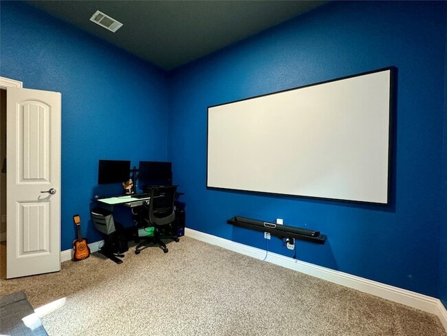 Building Photo - 15817 Rockingham St