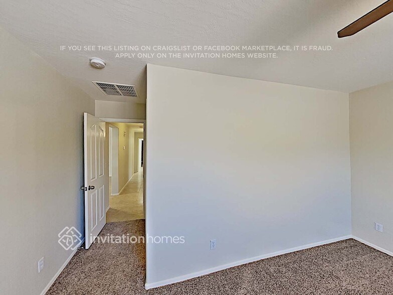 Building Photo - 136 W Angus Rd
