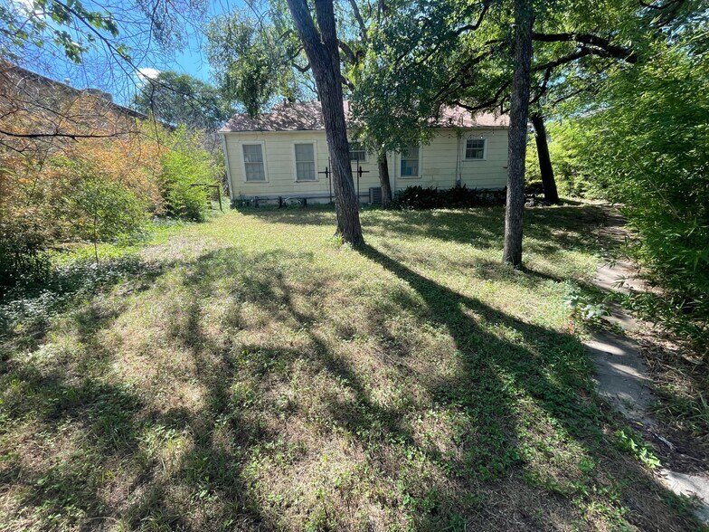 back yard - 3105 Cedar St