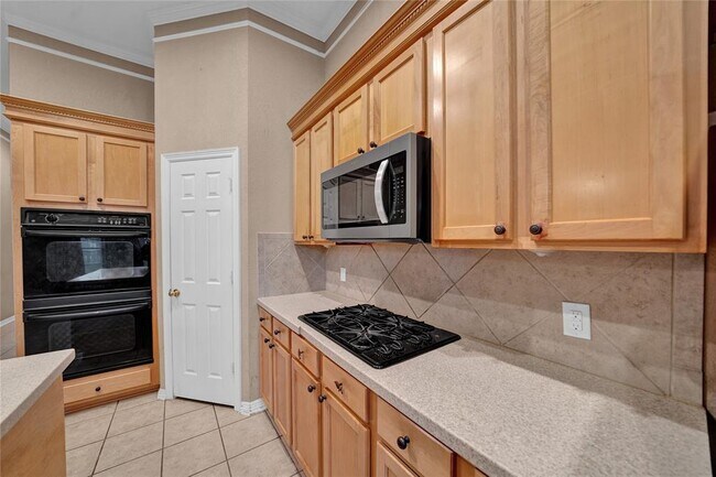 Building Photo - 1806 Rock Spring Ct