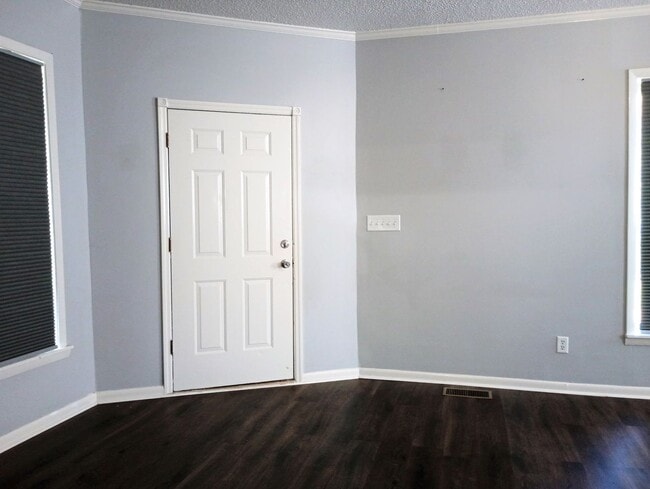 Building Photo - Enjoy a Peaceful "Country" Setting" in Hartselle