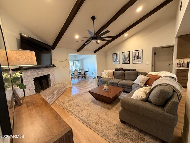 Building Photo - 1744 N Ridge Cir