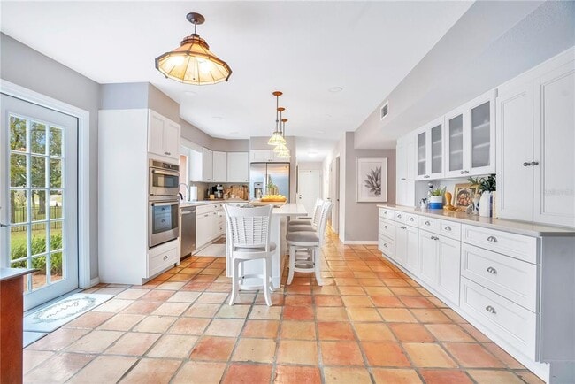 Building Photo - 8 Fernwood Trail