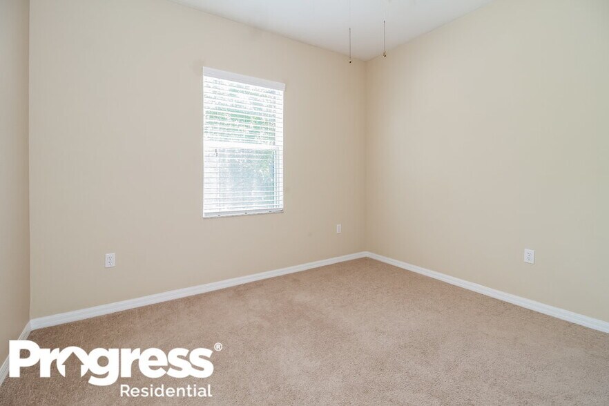 Building Photo - 13154 Sunkiss Loop