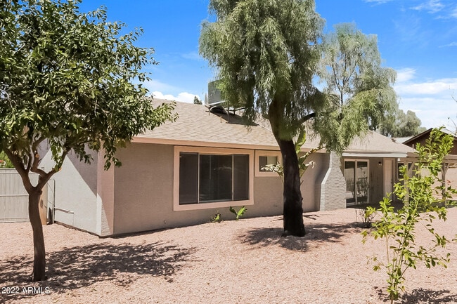 Building Photo - 10237 N 45th Ave