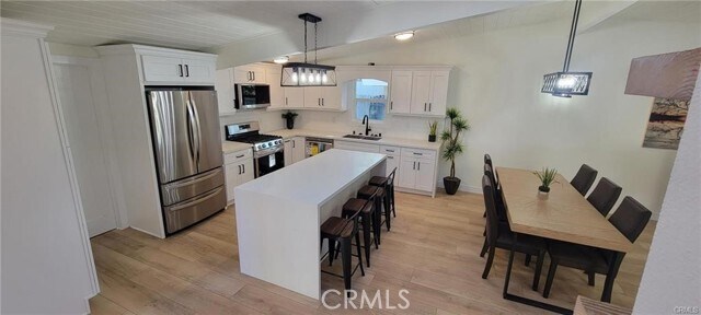 Building Photo - 821 N Mountain View Pl