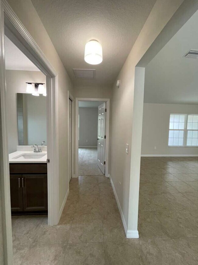 Building Photo - ***Move-in Special rest of April Free rent****Beautiful brand-new construction 3-bedroom, 2-bathr...