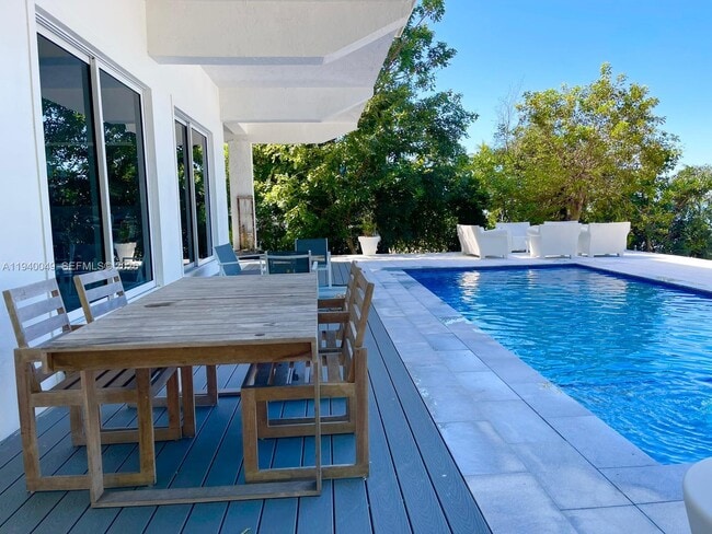 Building Photo - 96180 Overseas Hwy