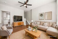 Building Photo - Beautiful 2-bed Townhome located in Olde T...