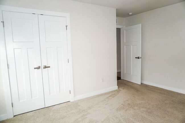 Building Photo - 25318 Tannin Cir
