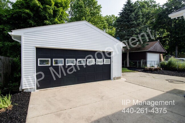 Building Photo - 4485 Emerson Rd