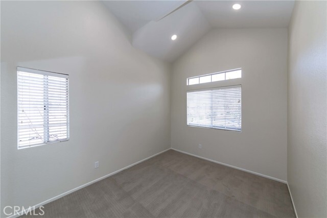 Building Photo - 2182 Avocado Dr