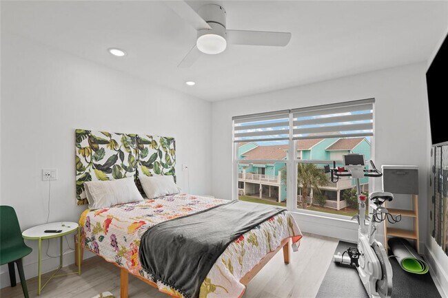 Building Photo - 604 Calico Jack Cove