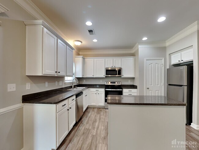 Building Photo - 3644 Catawba Creek Dr