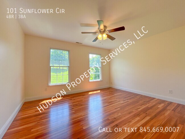 Building Photo - 101 Sunflower Cir