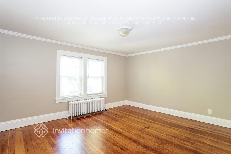 Building Photo - 223 N Biermann Ave