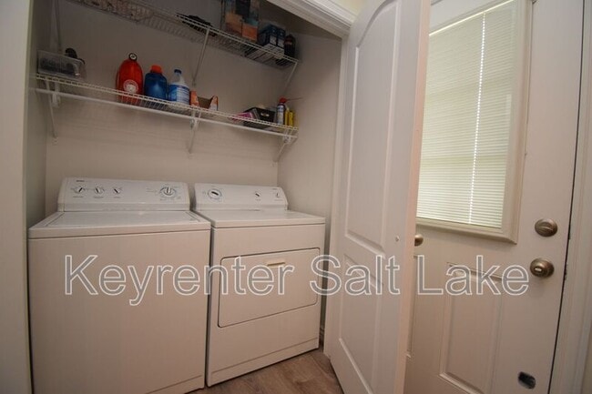 Building Photo - 10533 S Oquirrh Lk Rd