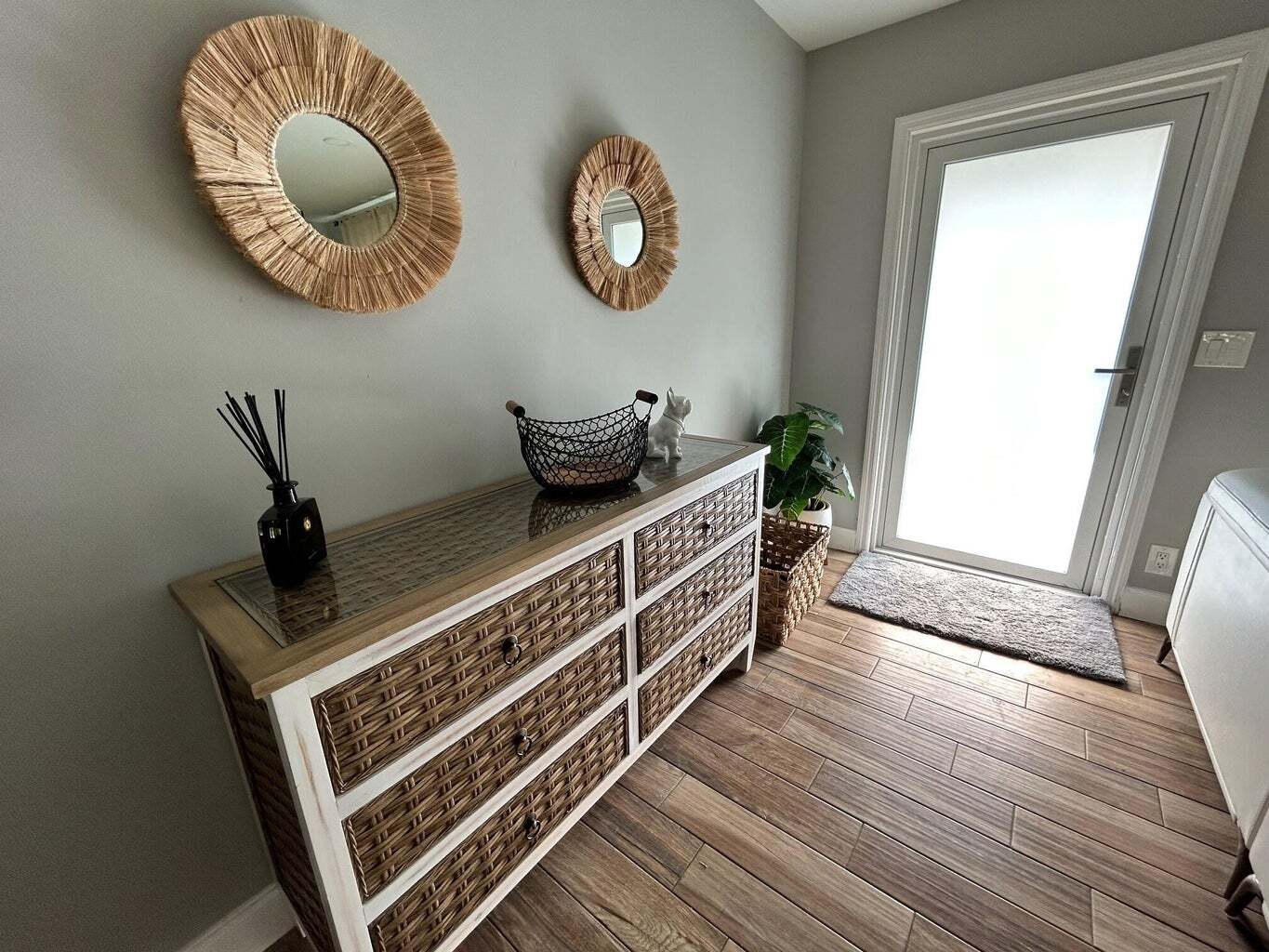 Building Photo - 1182 SE 2nd Ave